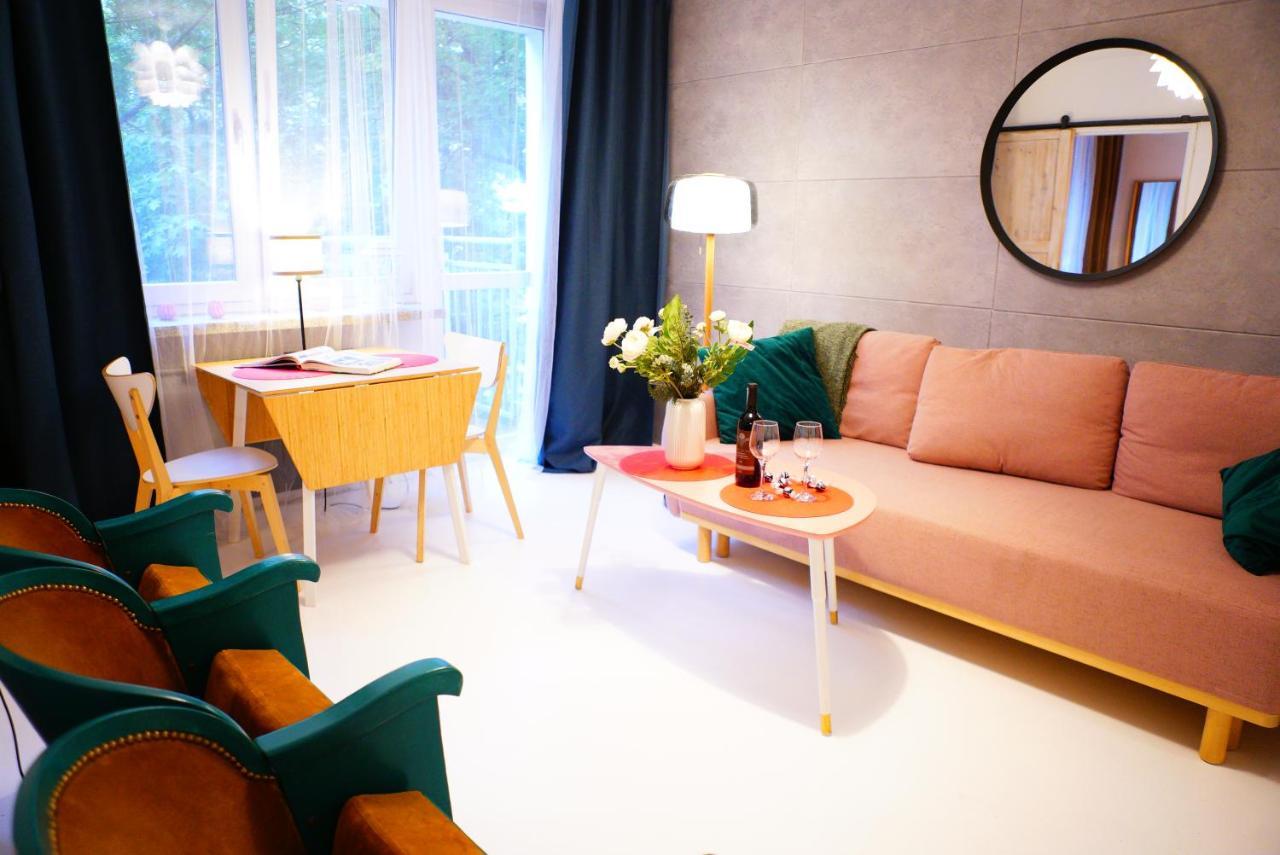 P&O Serviced Apartments Kinowa Warsaw Ngoại thất bức ảnh