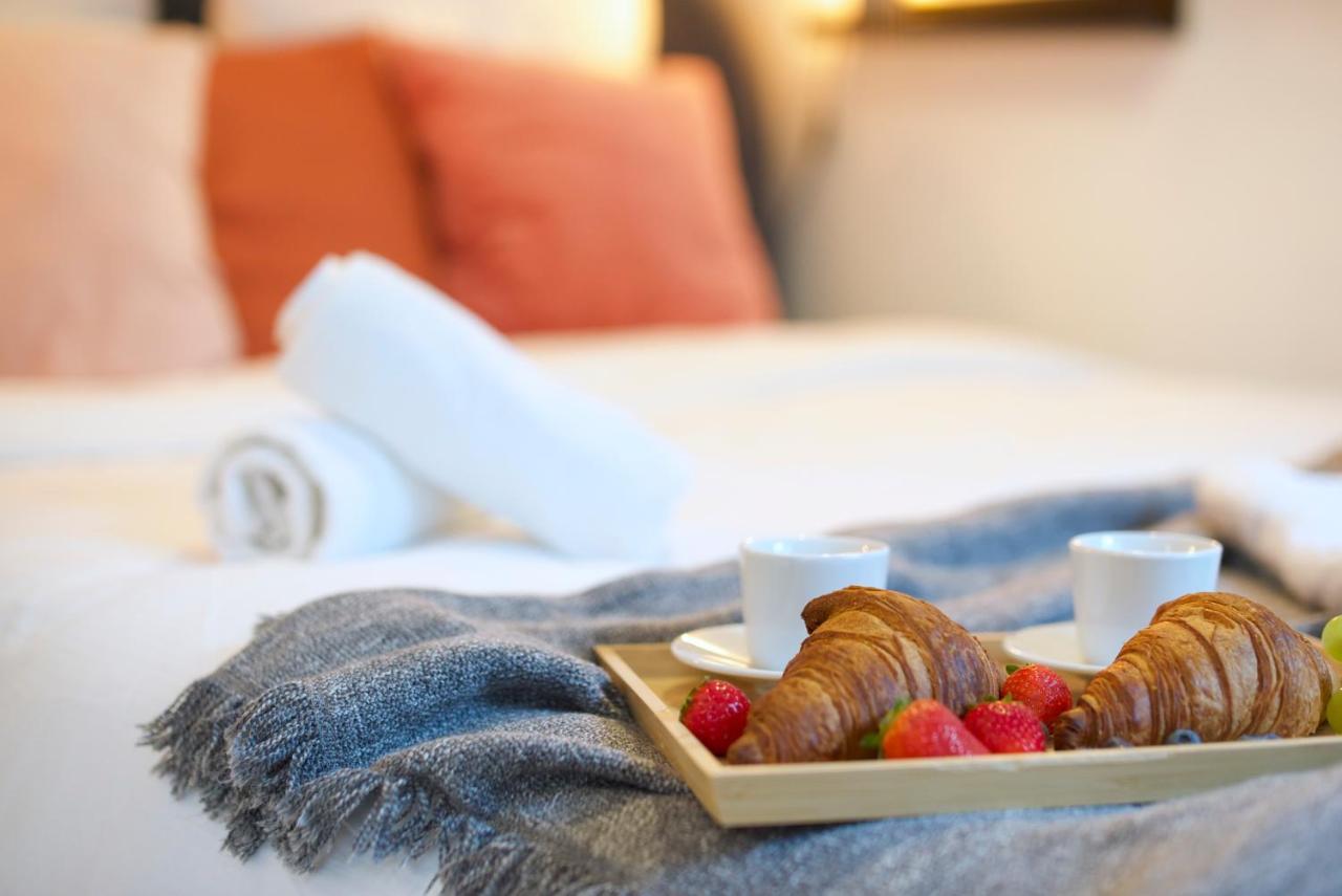 P&O Serviced Apartments Kinowa Warsaw Ngoại thất bức ảnh