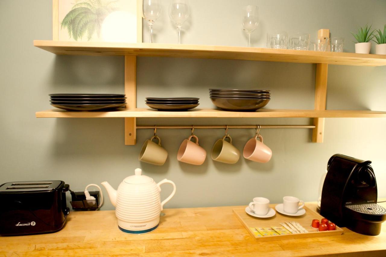 P&O Serviced Apartments Kinowa Warsaw Ngoại thất bức ảnh
