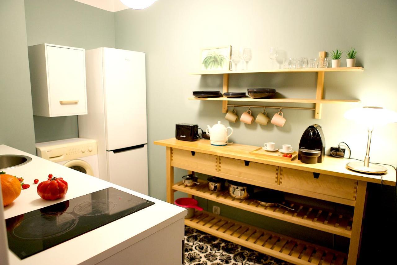P&O Serviced Apartments Kinowa Warsaw Ngoại thất bức ảnh